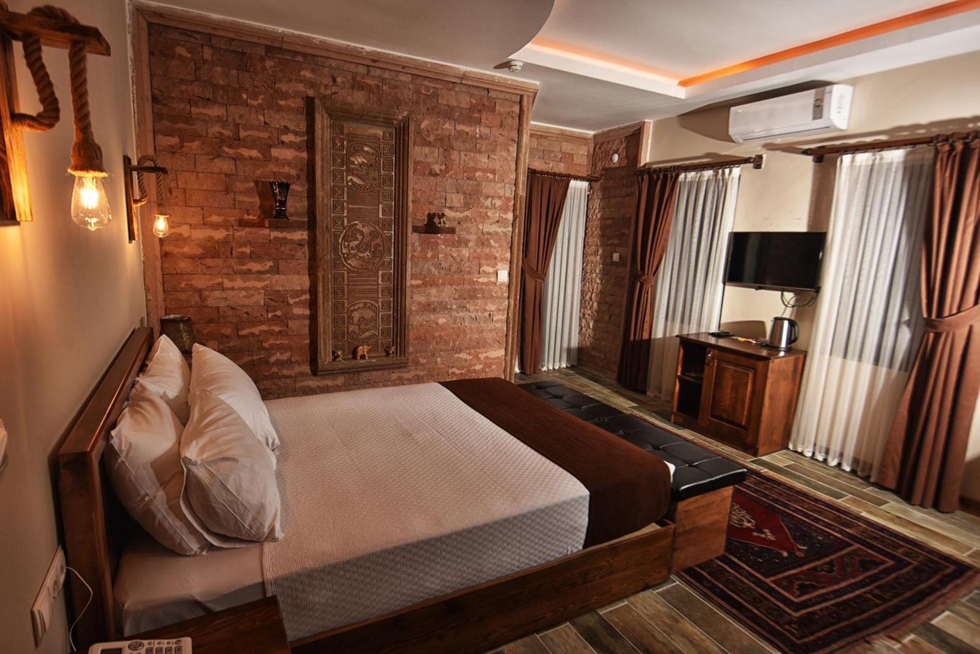 El Nazar Stone Suite Uchisar Exterior photo